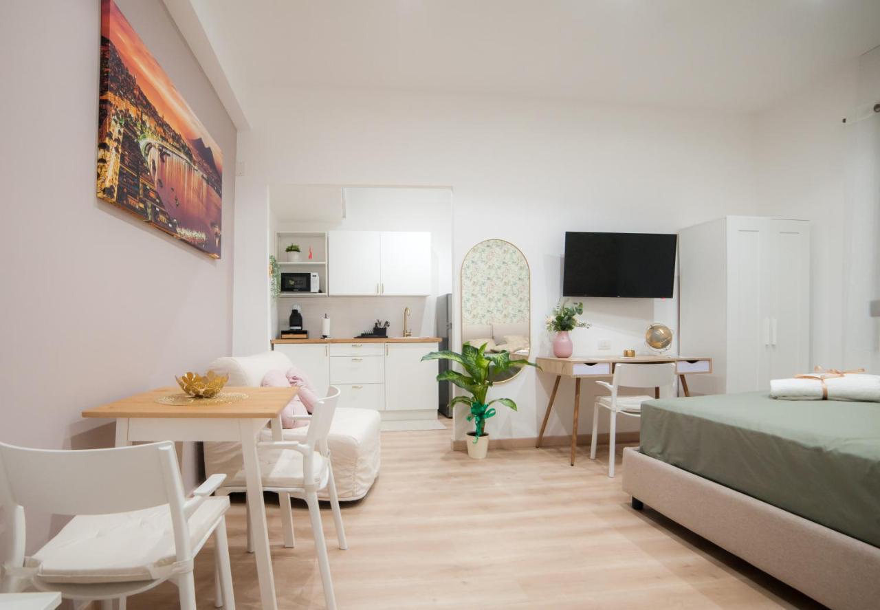Michelangelo 80 Apartment ナポリ エクステリア 写真